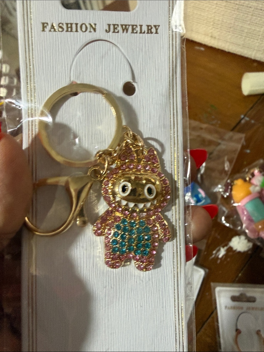 Keychain bundle- Gold & Multicolor - Picture 2 of 8